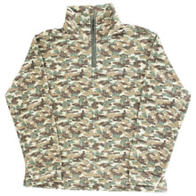 Load image into Gallery viewer, Performance Half Zip - Camo
