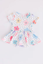 Load image into Gallery viewer, S/S Twirl Bodysuit - Dots &amp; Daisies
