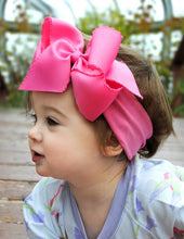 Load image into Gallery viewer, Grosgrain Bow with Matching Moonstitch Edge on Cotton Jersey Headband - Pink
