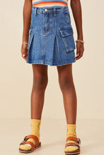Load image into Gallery viewer, Pleat Detail Denim Cargo Skirt
