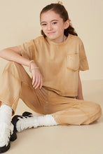 Load image into Gallery viewer, Washed Raw Edge Detail Pocket T Shirt
