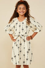 Load image into Gallery viewer, All Over Bow Print Belted Dress
