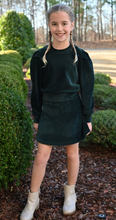 Load image into Gallery viewer, Peyton Top - Hunter Green Velour
