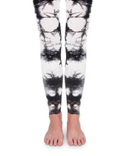 Load image into Gallery viewer, Lace Tie Dye Footless Tights - Black
